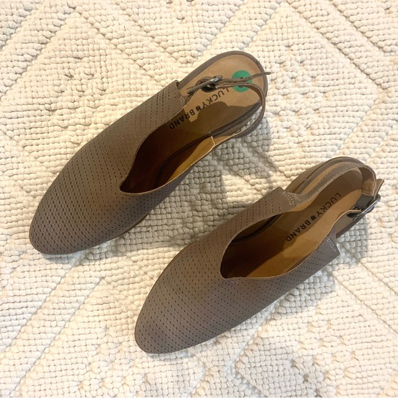 NWOB Lucky Brand Grey Perforated Slingback Stacked Heels - Picture 3 of 11